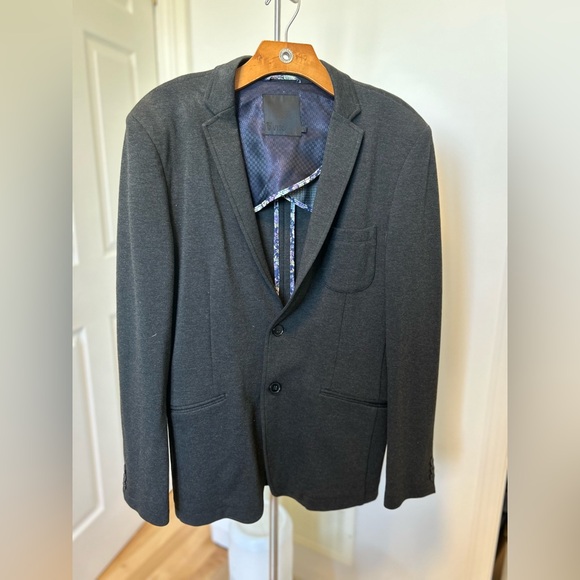 Blazers - Picture 16 of 16